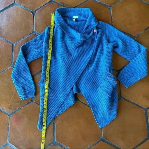 Matilda Jane Envision This Wrap sweater sz Large L Top Blue Chunky knit Cardigan - Picture 7 of 13